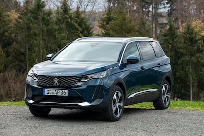 El Peugeot 5008 incorpora seis airbags y viene exclusivamente en su versión GT Pack