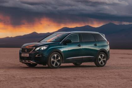 El Peugeot 5008 suma más equipamiento