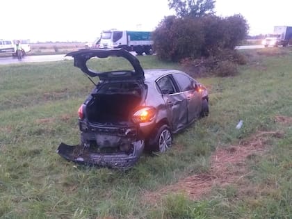 El Peugeot involucrado en el incidente en la Ruta 9.