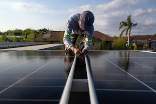 El pico de precios por la guerra con Irán impulsa las ventas de equipamiento solar en Asia