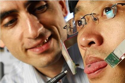 El piercing permite transformar la lengua en una suerte de joystick