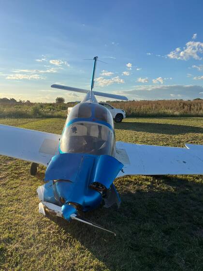 El piloto de la avioneta salió ileso, luego de un desperfecto en el motor que obligó a un aterrizaje de emergencia en el aeródromo de Zárate