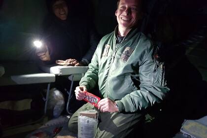 El piloto del helicóptero contaba con un kit de emergencias con algo de comida