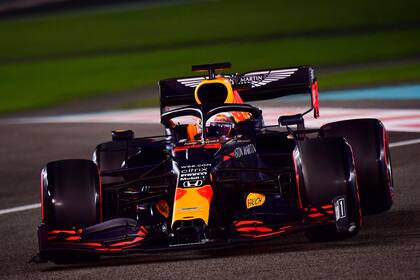 En Abu Dhabi, Max Verstappen logró la tercera pole position de su carrera