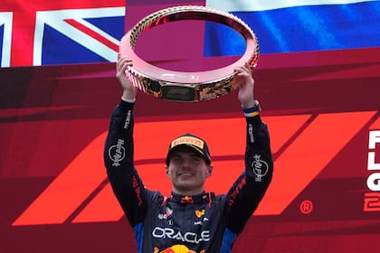 El piloto neerlandés de Red Bull Max Verstappenof ganó el GP de China en 2024