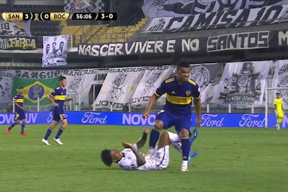 El pisotón de Fabra a Marino, que le valió la expulsión ante Santos