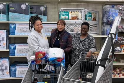 El plan nacional incluye la apertura de 132 tiendas en mayo