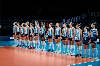 El plantel de la selección argentino de vóleibol femenino en el Mundial de Polonia-Países Bajos