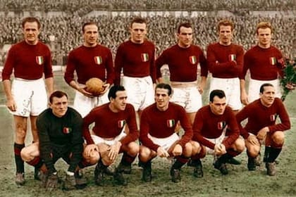 El plantel del Grande Torino que falleció en la tragedia de Superga