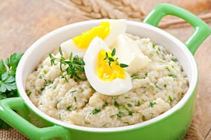 Harvard recomienda comer arroz con huevo para conseguir un beneficio fundamental