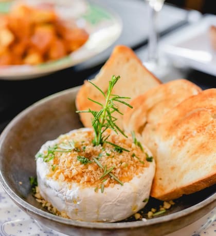 El plato del queso camembert