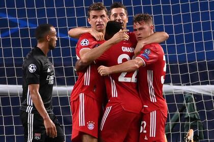 El poder de gol de Bayern para llegar a la final de la Champions League representado en Müller, Lewandowski y Gnabry