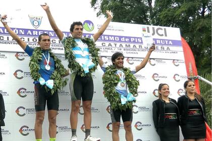 El podio en Catamarca con Mauro y Adrián Richeze al tope