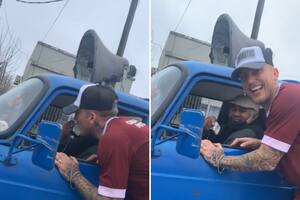 El Polaco cantó en la calle con el megáfono de un vendedor de huevos
