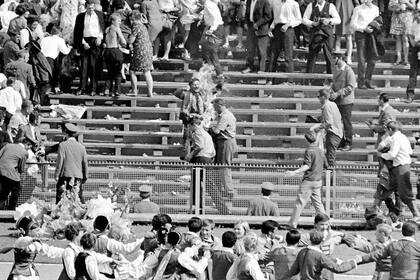 El polaco Ryszard Siwiec se prende fuego en señal de protesta, el 12 de septiembre de 1968