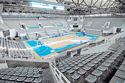 El Polideportivo Islas Malvinas puede recibir casi 8000 espectadores; tiene mucho eso, entre la Liga Nacional de Básquetbol y espectáculos de diversas índoles.