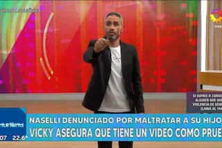 El Pollo Álvarez tuvo que ir a un corte por el desmayo en vivo de un compañero