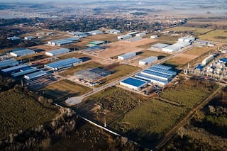 Dónde queda el parque industrial que quedó envuelto en llamas