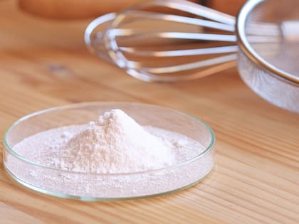 El polvo de hornear y el bicarbonato de sodio se usan para distintas preparaciones en la pastelería