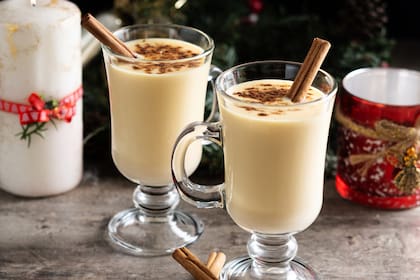 El ponche crema es fácil de preparar y lleva pocos ingredientes (Archivo)