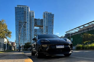 Así es manejar un Porsche por las calles de Buenos Aires
