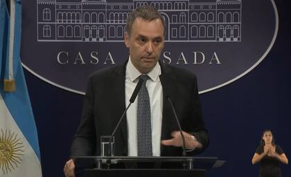 El portavoz presidencial Manuel Adorni