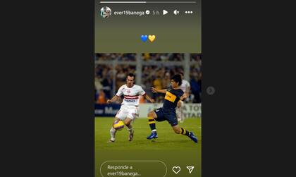 El posteo de este domingo de Ever Banega, en su cuenta de instagram, con la camiseta de Boca y los corazones en azul y oro