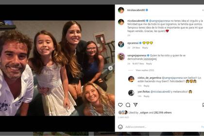 El posteo de Nicolás Cabré y debajo, la respuesta de la China Suárez