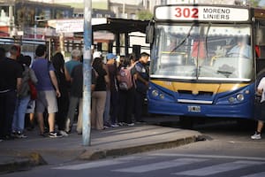 El Gobierno define si aumenta el pasaje de trenes y colectivos metropolitanos