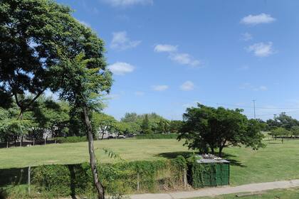 "La isla de La Paternal" donde años atrás estaba el Albergue Warnes