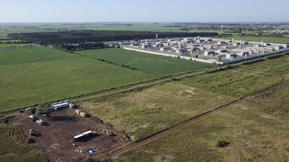 El predio, ubicado en la Ruta AO 12 y la Nacional 14 detrás del predio de la unidad actual (UP11), tiene 30 hectáreas