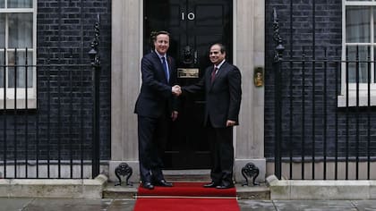 El premier britpanico David Cameron recibe al presidente egipcio, el General Abdel Fatah al-Sisi en la residencia oficial, Londres