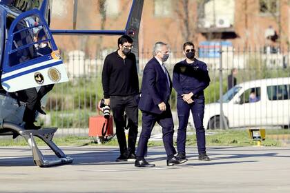 El presidente Alberto Fernández, al llegar a la Casa Rosada