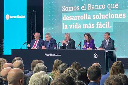 El presidente Alberto Fernández durante la presentación de BNA Conecta, en Tecnópolis