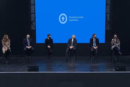 Victoria Tolosa Paz, Matías Kulfas, Axel Kicillof, Alberto Fernández, Santiago Cafiero y Macarena Sánchez