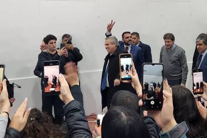 El presidente Alberto Fernández llega al acto en Ushuaia