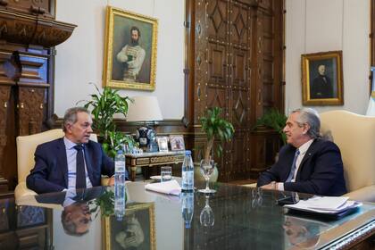 El presidente Alberto Fernández recibió al embajador Daniel Scioli