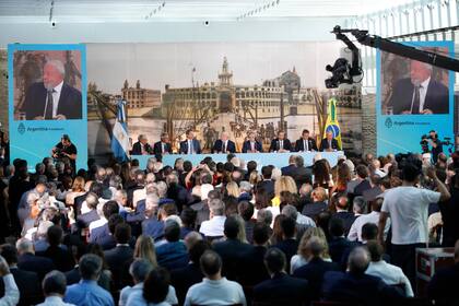 El presidente Alberto Fernandez recibió al presidente de Brasil Luiz Inácio “Lula” da Silva, en la primera visita como  presidente.
Reunión con empresarios en el Museo del Bicentenario
