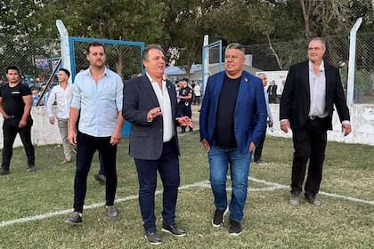 El presidente Alicio Dagatti, de Estudiantes de Río Cuarto, recibe a Claudio Chiqui Tapia: el dirigente cordobés es investigado por narcotráfico y lavado de activos