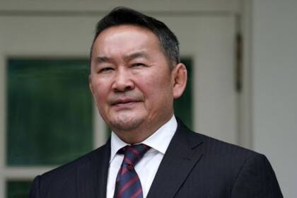 El presidente Battulga visitó la Casa Blanca un mes antes del viaje de Donald Trump Jr. a su país