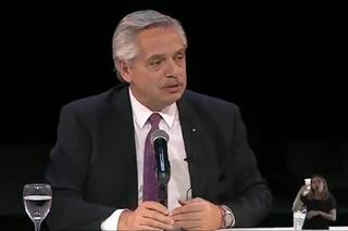 Fernández celebró el premio que ganó Argentina, 1985: “La democracia es algo por lo que necesitamos seguir luchando siempre”