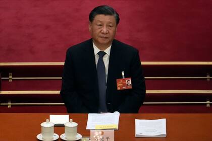 El presidente chino Xi Jinping asiste a una sesión de la Asamblea Popular Nacional de China (APN) en el Gran Salón del Pueblo en Pekín, el martes 7 de marzo de 2023. 