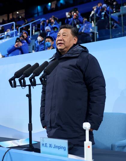 El presidente chino Xi Jinping participa en la ceremonia inaugural de los Juegos Olímpicos de Invierno, el viernes 4 de febrero de 2022, en Beijing (Ju Peng/Pool Photo via AP)