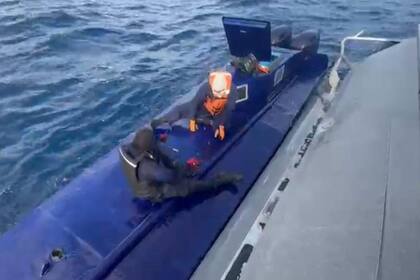 El presidente colombiano Gustavo Petro destacó la labor de la Armada de su país (X/@petrogustavo)