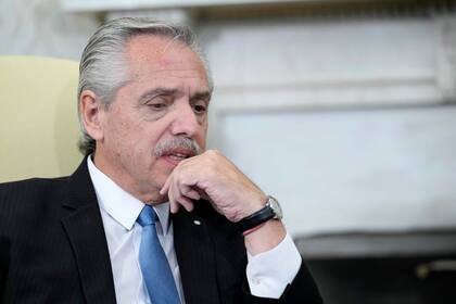 El presidente de Argentina, Alberto Fernández, se reúne con Joe Biden en la Oficina Oval de la Casa Blanca en Washington, el miércoles 29 de marzo de 2023.