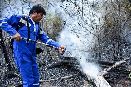 El presidente de Bolivia, Evo Morales, participó en el ataque de incendios en la zona de Santa Rosa, al este de Bolivia
