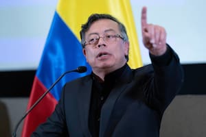 El presidente de Colombia, Gustavo Petro, habla durante una conferencia de prensa en la embajada colombiana en Washington (Archivo)