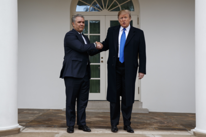 El entonces presidente de Colombia, Iván Duque, junto a Donald Trump en la Casa Blanca