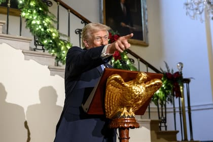 El presidente de EE.UU. comentó que "absolutamente" desnaturalizaría a ciertos estadounidenses