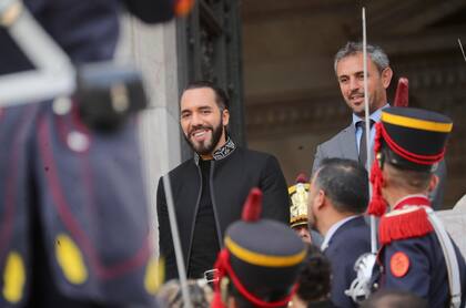 El presidente de El Salvador, Nayib Bukele, junto a Martín Menem